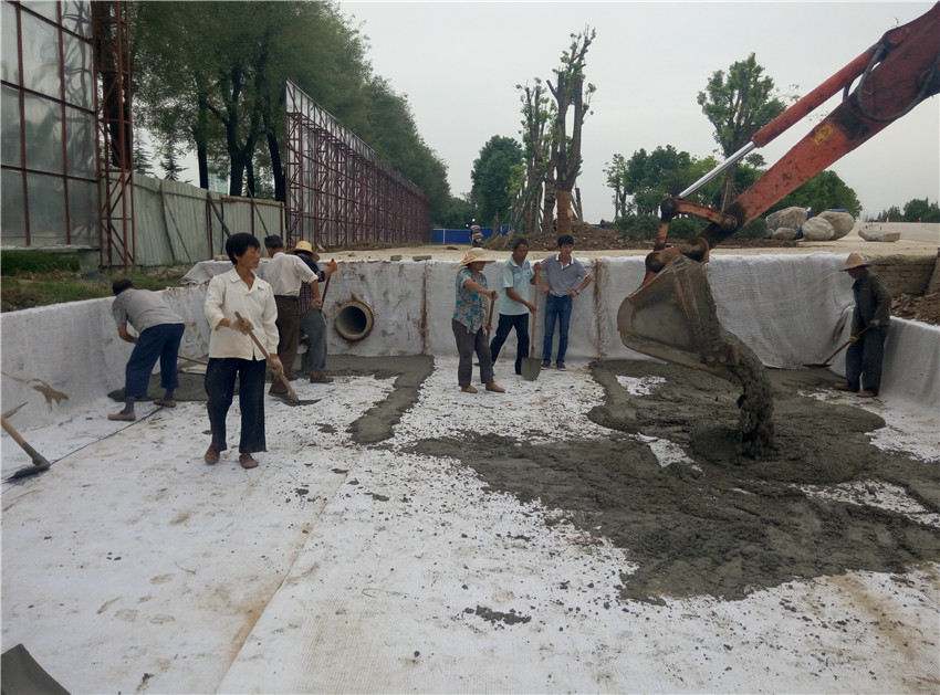 壩坡防滑槽合格鋪設複合午夜精品一区二区三区在线视频膜具備的條件